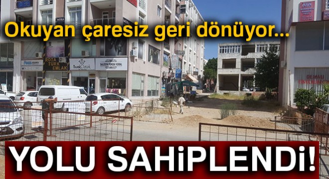 'Tapulu arazim' diyerek yolu trafiğe kapattı