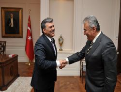 Abdullah Gül'den Baykal'a sitem