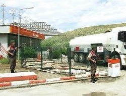 Jandarma kaçak akaryakıta geçit vermedi