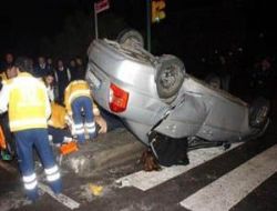 Ankara Çayyolu'nda trafik kazası: 3 yaralı