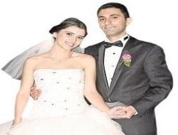 Güzel nedimeler çifte eşlik etti