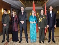 Arnavutların milli gün sevinci