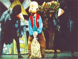 Keloğlan Pekin'de perde dedi