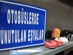 Takma dişini otobüste unuttu