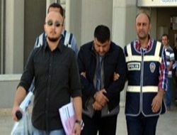 Yaşlı mühendisi kabloyla boğdu