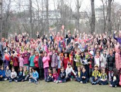 Miniklerden yardım koşusu