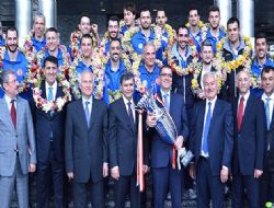 Hedef Avrupa'nın zirvesi