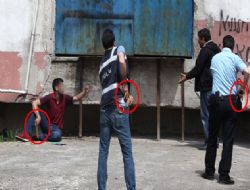 Ekmek bıçağıyla Suriyeli kovaladı