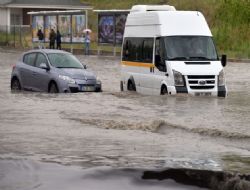 Batıkent'i sel aldı