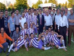 Rakipleri süpürdüler