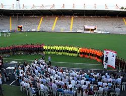 Tartışmalı açılış