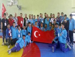 Minderin yıldız pehlivanları