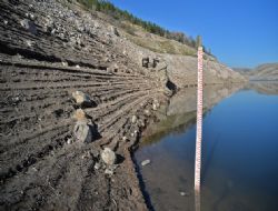 Azalan yağışlar Başkent'i vurdu