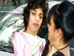 Anneden kızına sürpriz doğum günü