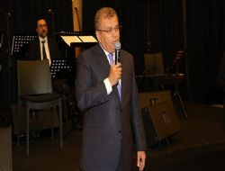 Bezci: İş dünyası hükümeti bekliyor