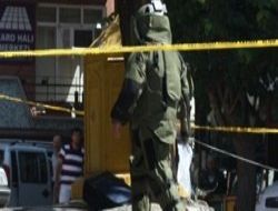 Esat'ta şüpheli çanta alarmı