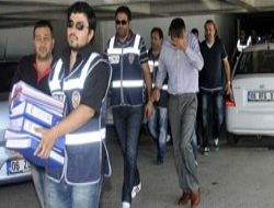 21 villayı soymuştular