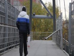 Kamu hırsızları korkuluğa sardı