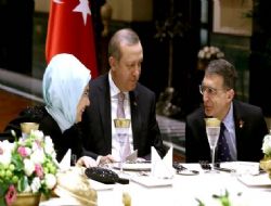 Ankara simidi Saray menüsünde