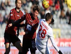 Gençler'in kombine atağı