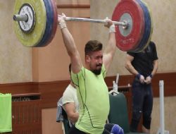 Halterde Avrupa hazırlığı