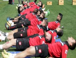 6 eksikle çalıştı