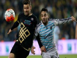 Büyüklere korku saldı