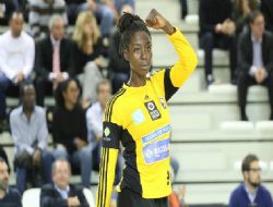 Şampiyona ödüllü kaleci