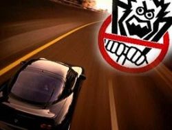 Aynı yerde 2 kaza 2 yaralı