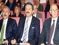 Bilgiyle ekonomiyi buluşturamıyoruz