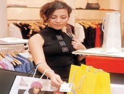 Kredi kartı sayısı istihdamı solladı