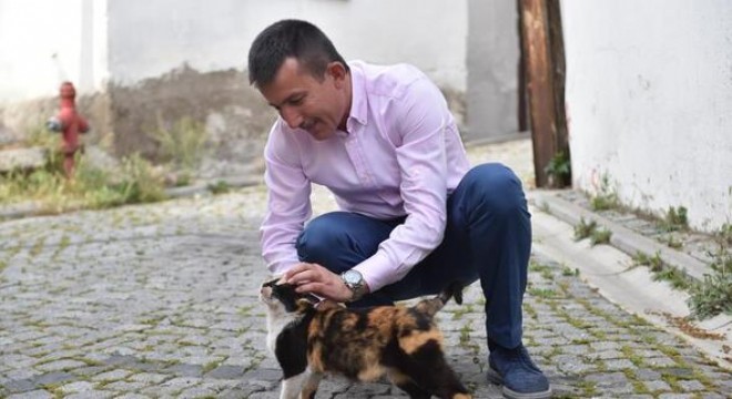 Ankara Kalesi'ne güzellik katıyorlar