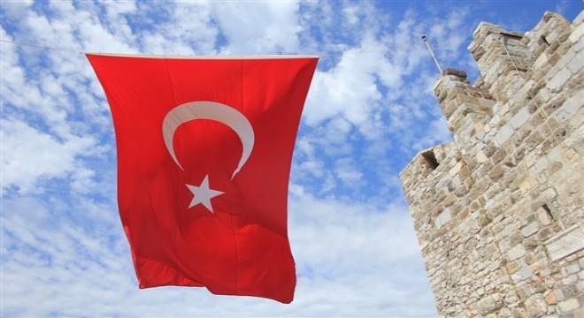 Bakan Tekin'den 15 Temmuz Şehitliği'ne ziyaret