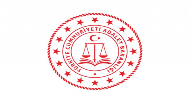 Bakan Tunç, maden kazasında yaşamını yitiren Ramazan Yıldırım'ın ailesini ziyaret etti