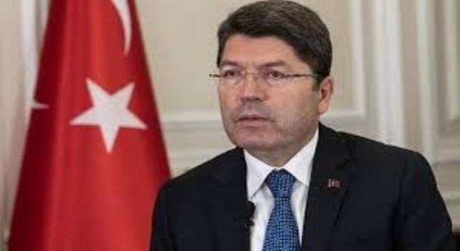 Bakan Tunç'tan Hukuk Fakültelerine Girişte Yeni Düzenleme Açıklaması