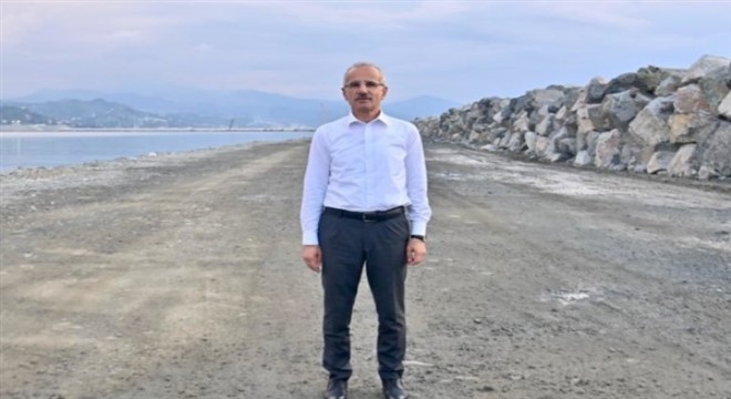 Bakan Uraloğlu, Trabzon Havalimanı'ndaki açılış törenine katıldı