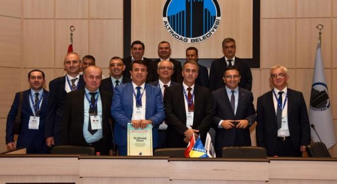 Bosnalı başkanlara dönüşümü anlattı