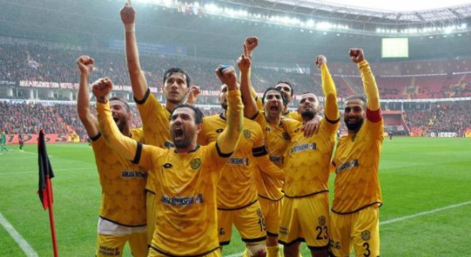 Coşkulu tırmanış sürüyor