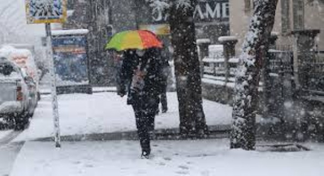 Doğu İlleri İçin Kuvvetli Kar, Batı Akdeniz'e Fırtına Uyarısı
