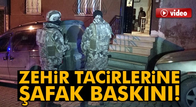 Esenyurt'ta şafak vakti uyuşturucu operasyonu