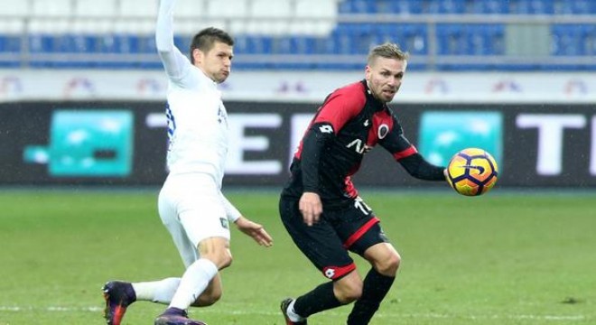 Gençler'de Ring de yolcu