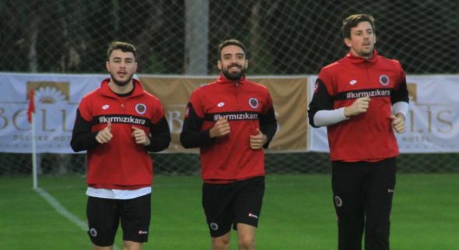 Gençler'in kampı başladı