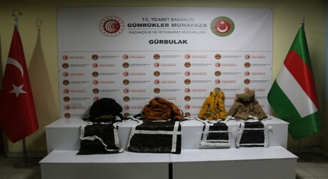 Gürbulak'ta çocuk montuna saklanmış uyuşturucu ele geçirildi