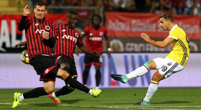 Her oyuncuyu ben istedim