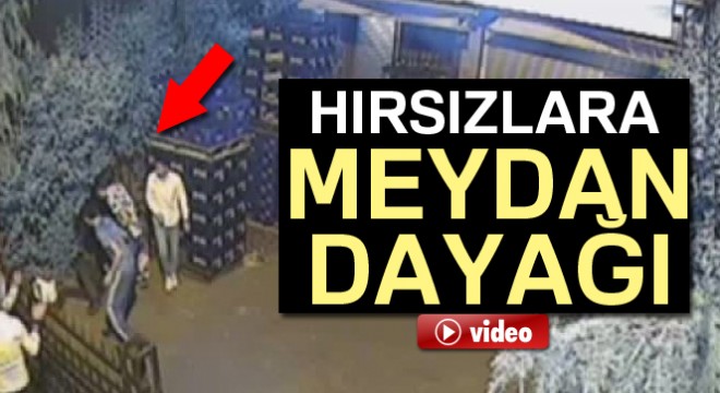 Hırsızları önce tekme tokat dövdüler, sonra polise teslim ettiler