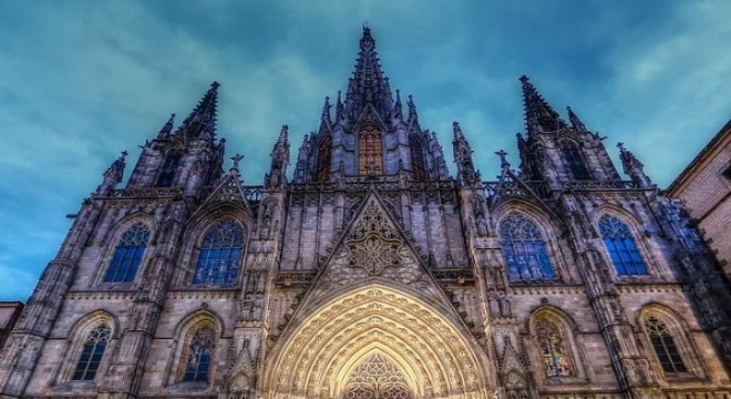 İspanya'da son 24 saatte 87 ölüm kayıt edildi