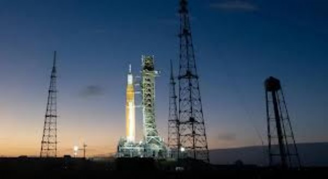 NASA, 50 Yıl Sonra Artemis II ile Ay'a İnsan Gönderdi