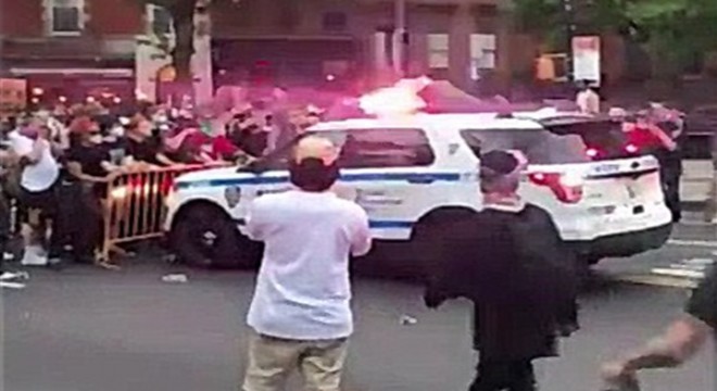 Protestolar, New York'ta şiddetini artırırken, Avrupa'ya da sıçradı