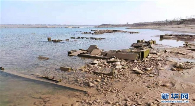 Sarı Irmak taştı, 100'den fazla 2 bin 200 yıllık antik mezar ortaya çıktı