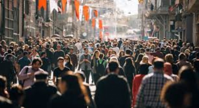 Türkiye'de Beklenen Yaşam Süresi 77,3 Yıl Olarak Hesaplandı